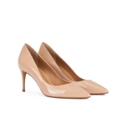 Oana Pointed toe mid-heeled pumps in nude patent leather